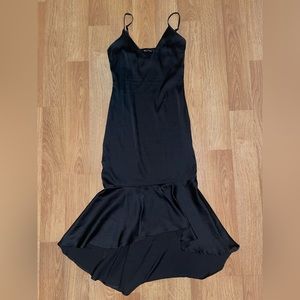 Women’s size 2 Pretty Little Thing silk dress